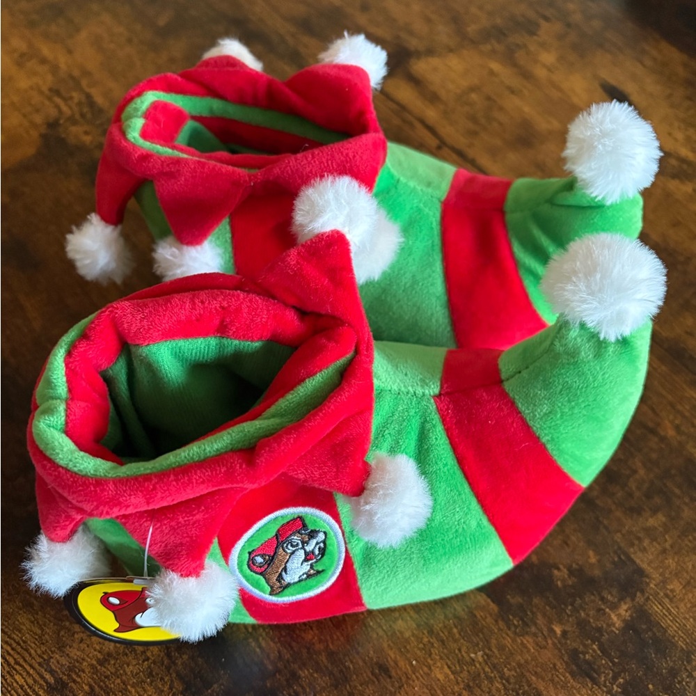 NWT Buc-ee’s toddler Christmas slippers